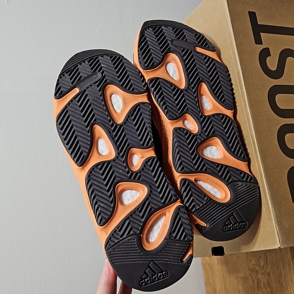 Yeezy Boost 700 Enflame! - Picture 10 of 10